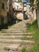 la scalinata dietro la chiesa del carmine